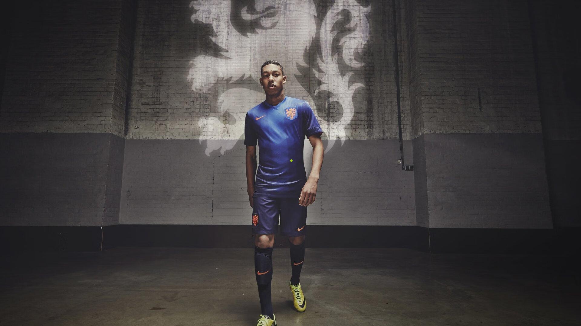 雷霆主场大屏提前预告半决赛对阵湖人 美媒解读为心理战与西部格局宣言